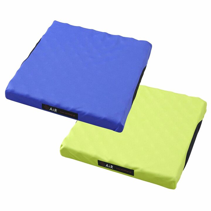 ［エアーポータブル クッションスクエア］￥5,000