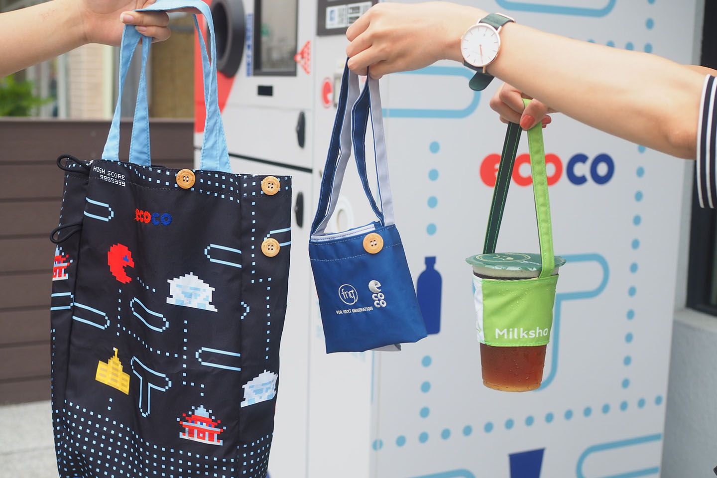 ECOCOで回収されたプラスチックでつくられたティーホルダー