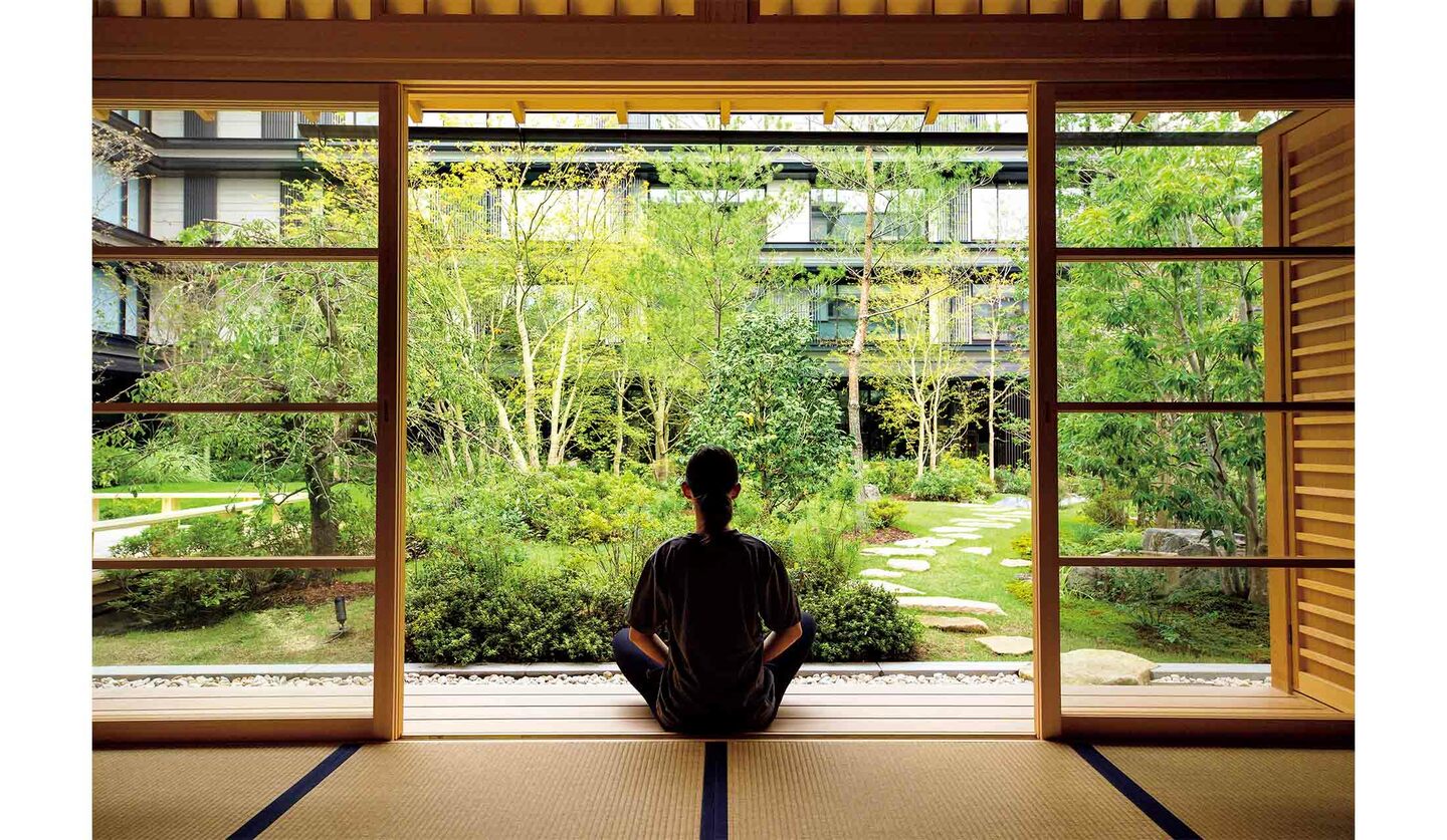 「HOTEL THE MITSUI KYOTO」の「四季の間」で開催される「ウェルネス呼吸法プログラム」