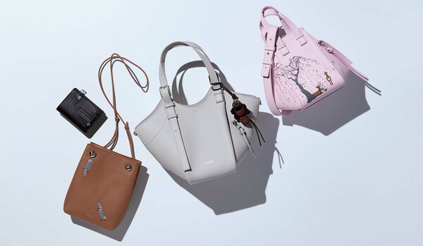 国内最大となる “カサロエベ銀座” オープン記念【限定＆先行発売】が続々！「ロエベ」新作バッグ＆小物、チャームに注目