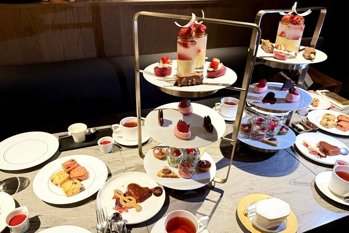 ティー_4,いちご_4,チョコレート_4,スイーツ_4,ホテル_4,東京_4