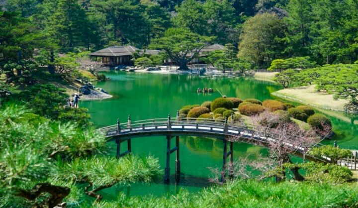 「特別名勝」に指定されている『栗林公園』（香川県）