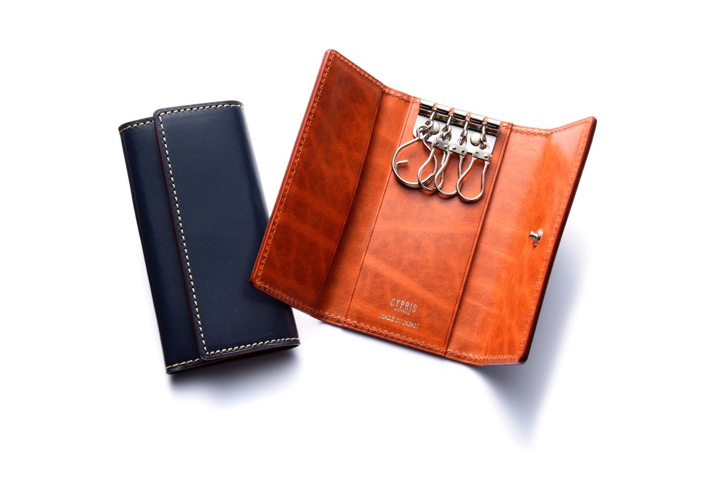 【W5.7×H10.9×D1.8cm】キーケース¥12,000(モルフォ〈キプリス〉)