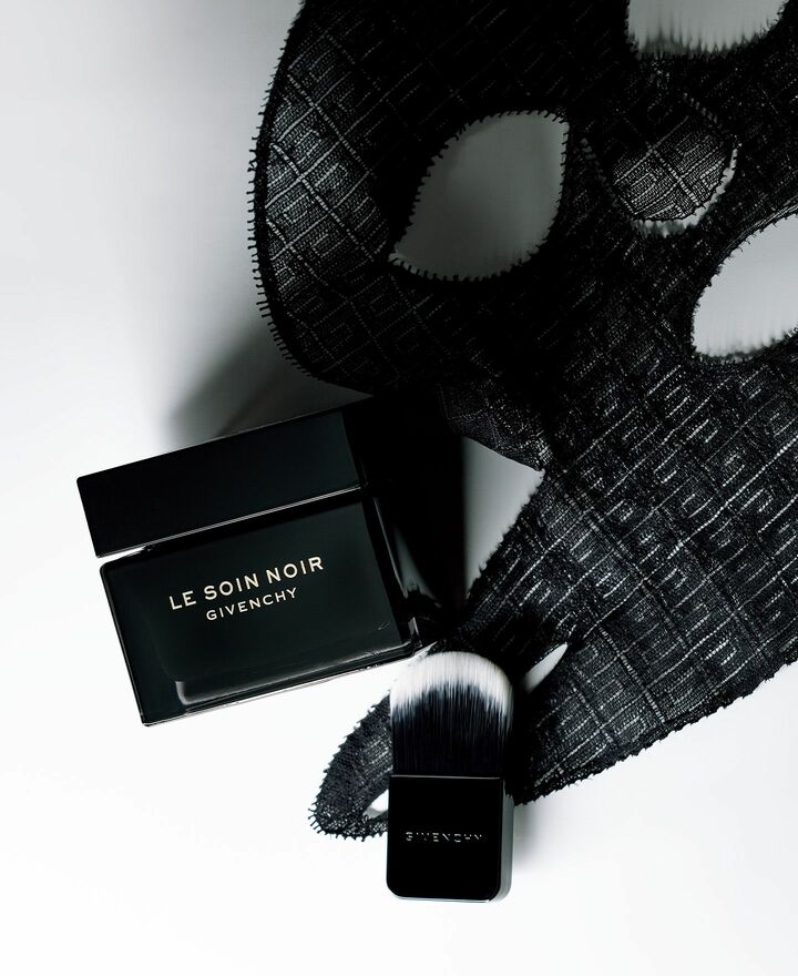 Ночная маска Givenchy Noir Firming Lace Mask