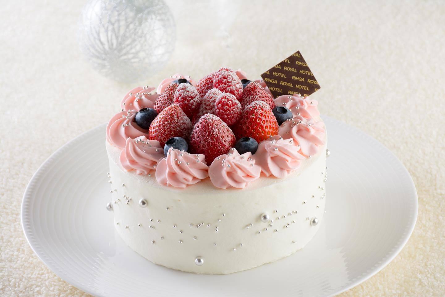 クリスマスショートケーキS(直径12×高さ10cm)¥2,800・M(直径15×高さ10cm)¥4,000・L(直径18×高さ10cm)¥5,500(すべて税込)