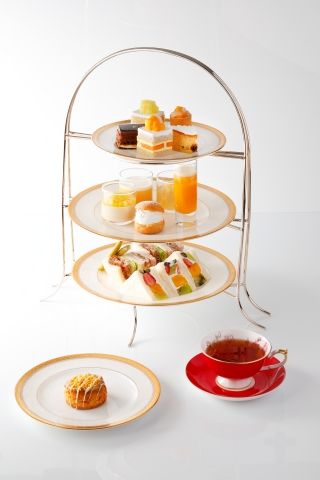 【ガーデンラウンジ】「アフタヌーンティーセット」¥6,200 ※2日前までに要予約