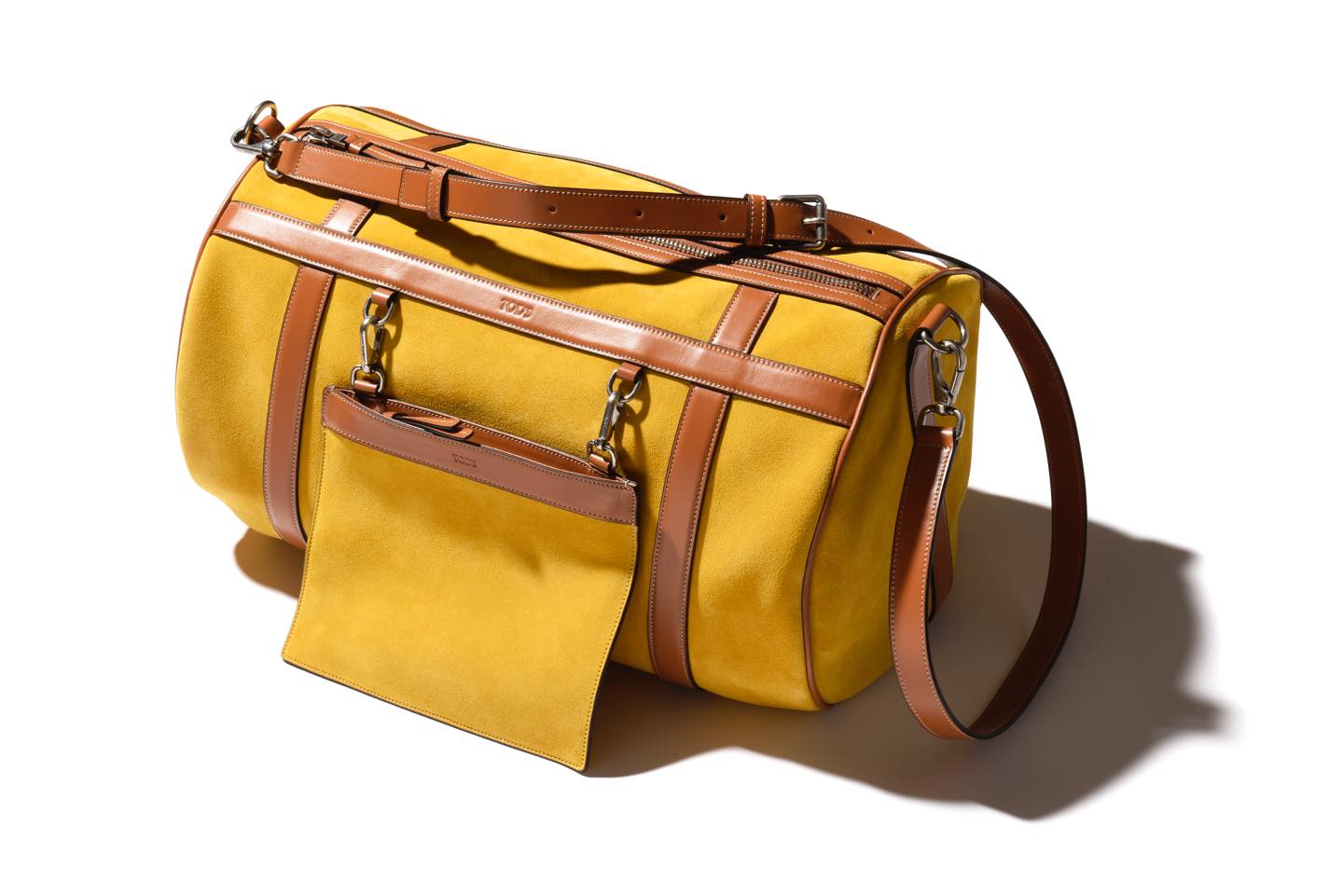 【W44×H29×D27cm】バッグ¥226,000(トッズ・ジャパン)
