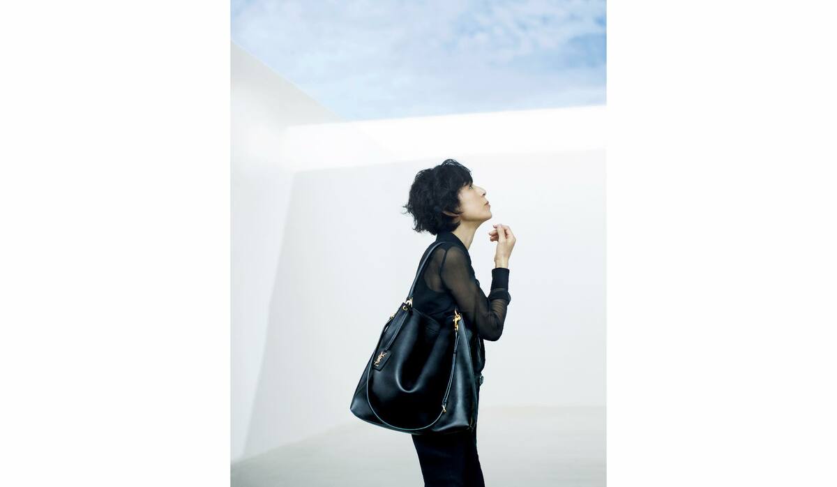 A4すっぽり＆斜め掛け可】鈴木保奈美さんと、サンローランの新作バッグ