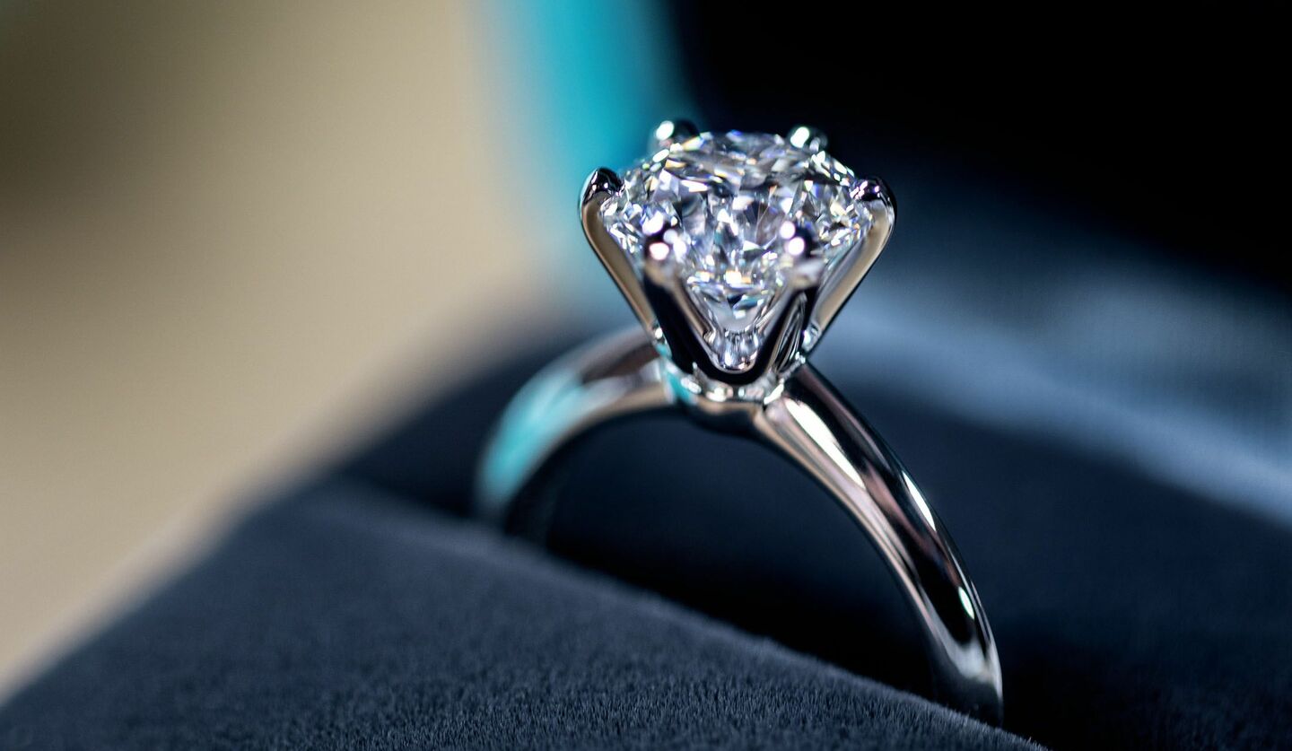 ティファニーが2022年7月15日（金）より開催するダイヤモンドリングのセミオーダープログラム「MY TIFFANY DIAMOND（マイ ティファニー ダイヤモンド）」