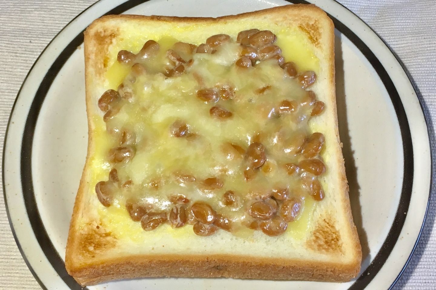 納豆トーストのイメージ
