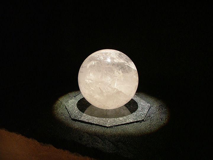 ファンタジーサウナの水晶
