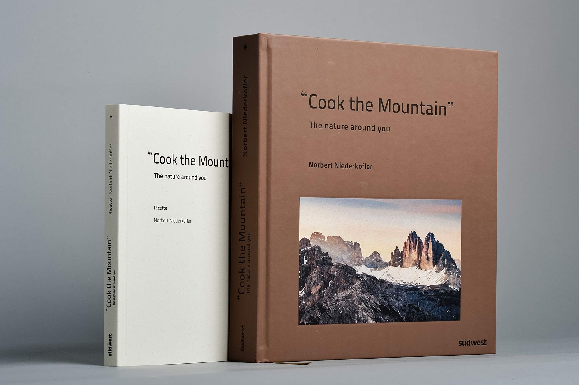 昨年発売されたニーダーコフラーの料理写真集はその名も「クック・ザ・マウンテン Cook The Mountain」総重量何と4kg超の大著。