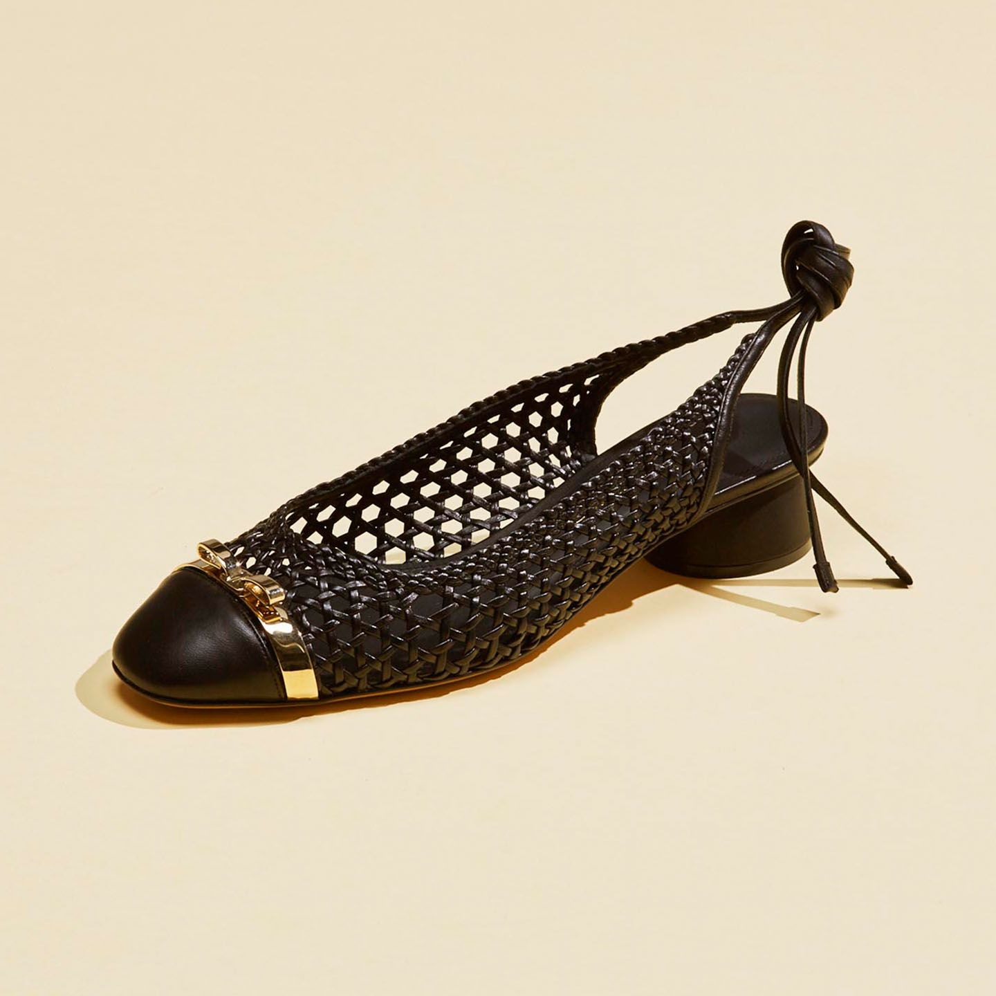 シューズ【ヒール3cm】¥99,000(税抜)