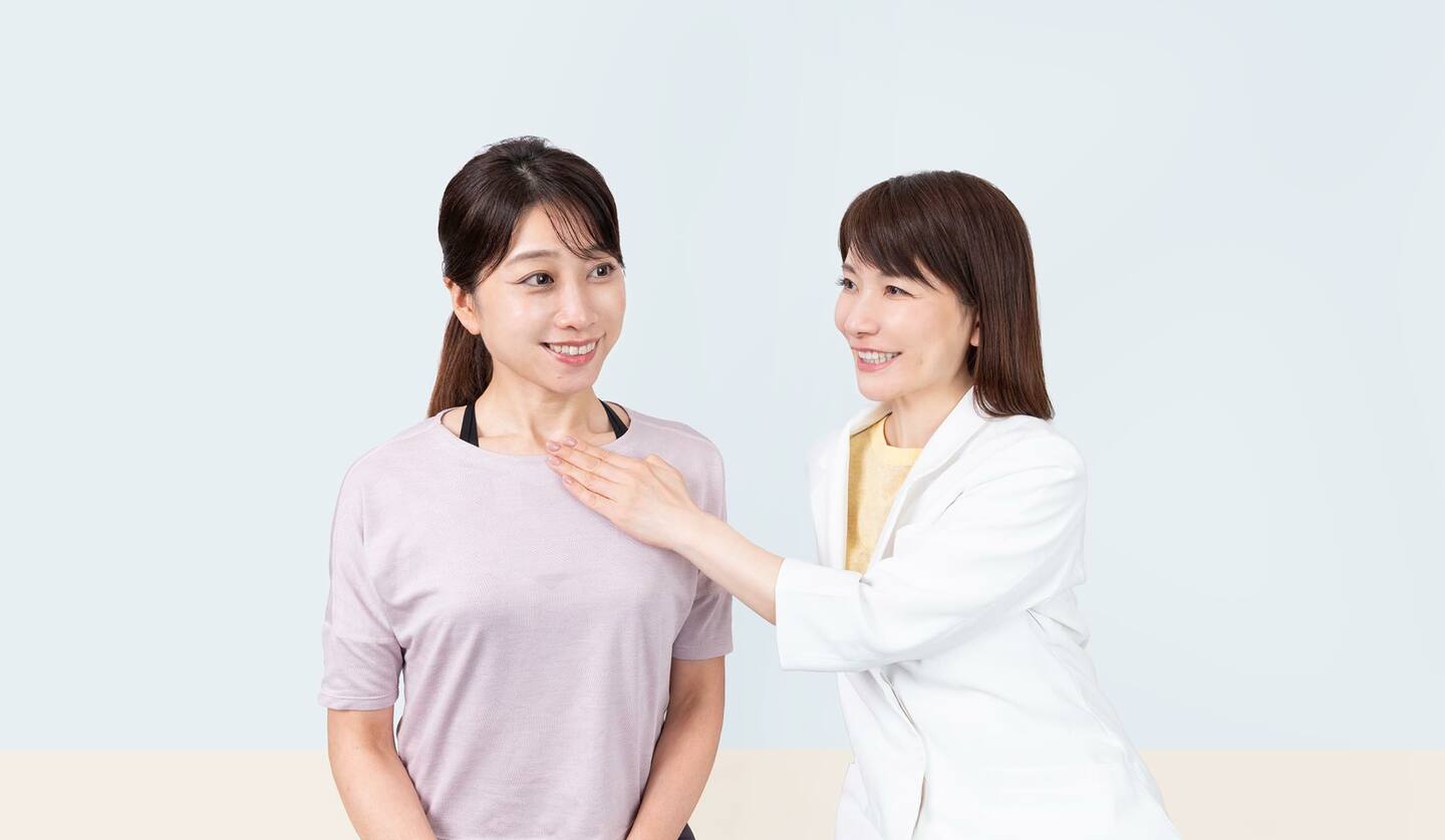 二人の女性　メソッドの指導をしている