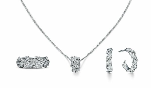 2026年を輝かせる「ティファニー」の本命ジュエリー3選|躍動的な羽根モチーフに心弾む『バード オン ア ロック』