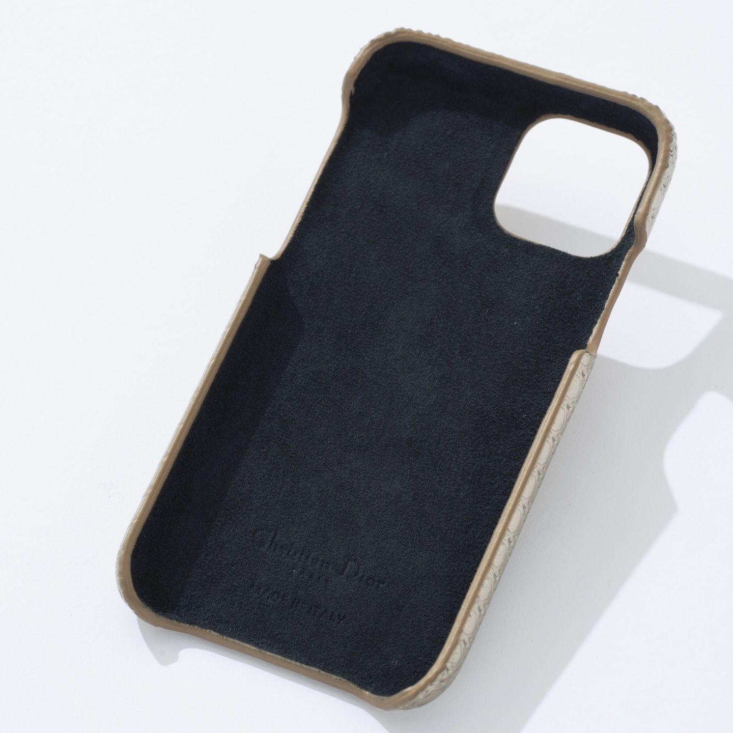 ディオールのフィンガーリング付きiPhoneケース