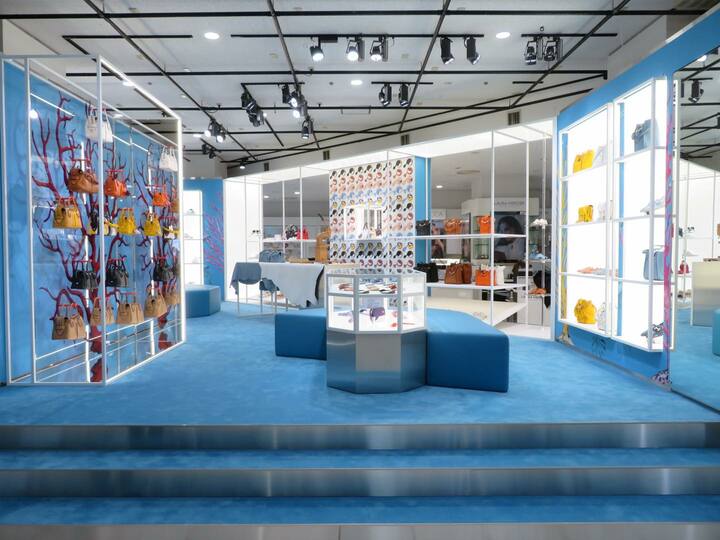 「TOD’S AQUARIUM(トッズ アクアリウム)」は2019年4月2日まで。