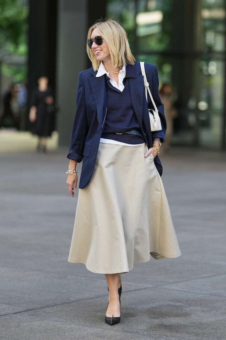 シルバーとゴールドの優美なツヤがリッチ感に貢献。