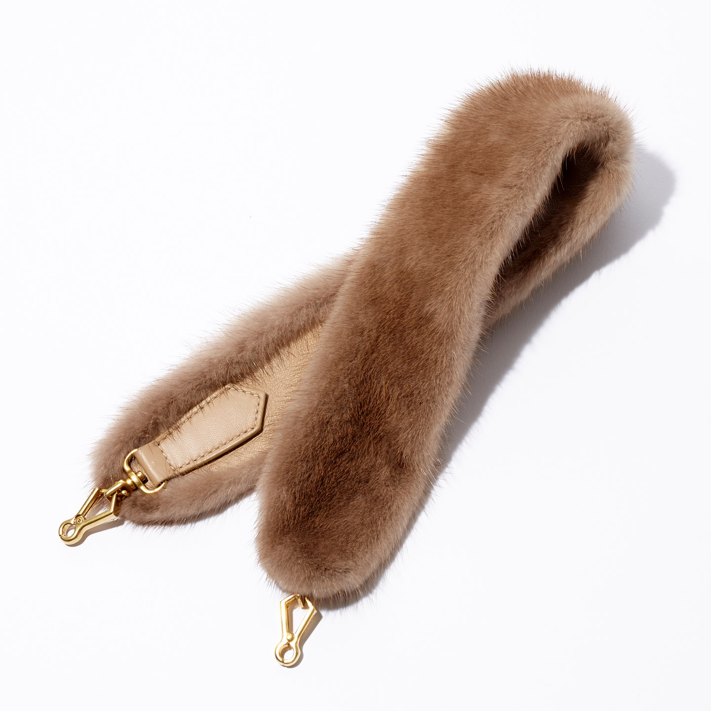 ミンクファーのストラップ¥80,000(税抜)