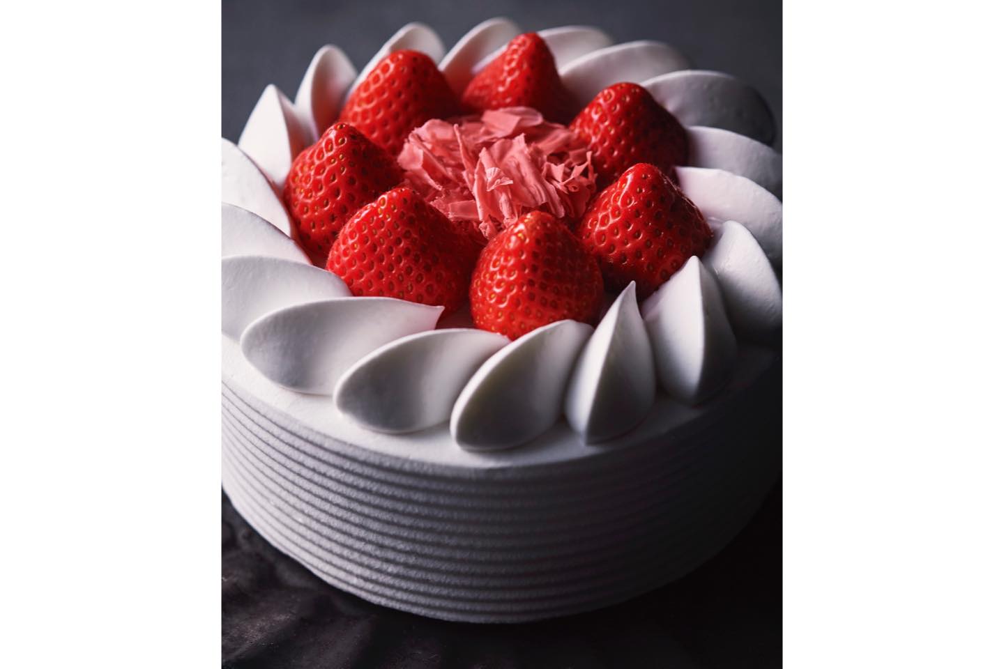「クリスマスショートケーキ」 直径15cm ¥4,300、直径18cm ¥5,300