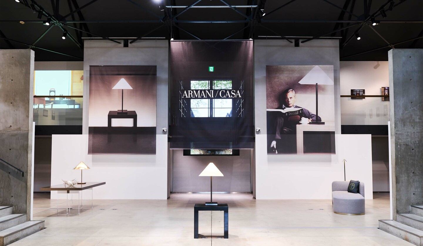 長野県・御代田町のMMoPにて開催中の『ARMANI/CASA 展 ― 光と空間が描く、静かなエレガンス』の様子