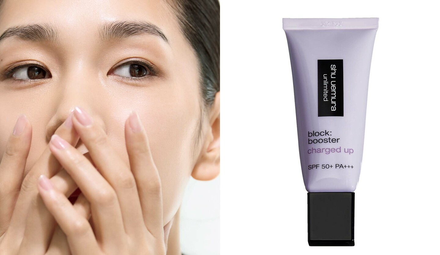 口元を手で抑えたモデルの大塚まゆかさんと「シュウ ウエムラ」の化粧下地