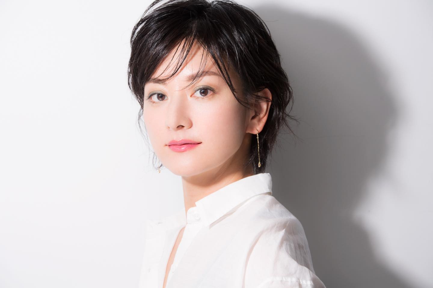 艶っぽいのに上品な大人のローズピンクリップ