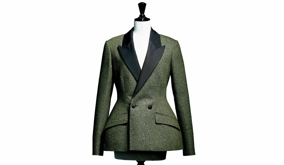 希少・極美品　Dior　ディオール　シルク　ベルト付き　バージャケット　グレー ディオールの名品ジャケット『バージャケット』｜現代のファッションに