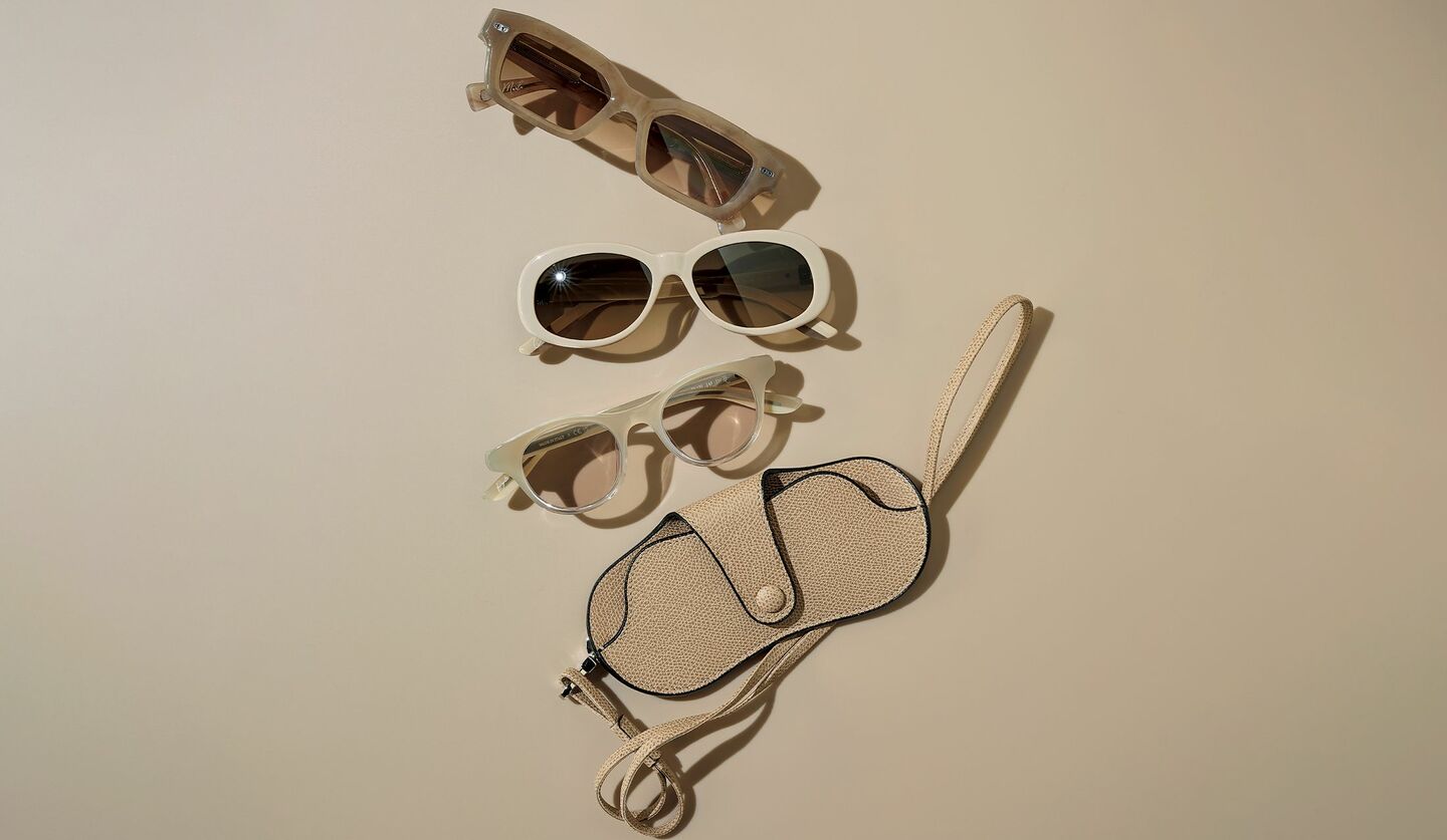 ブルネロ クチネリのサングラスとヴァレクストラのメガネケース