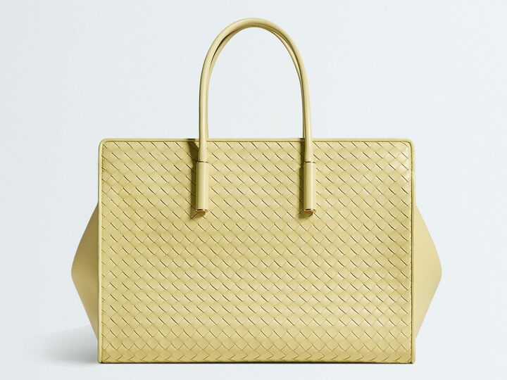 「ボッテガ・ヴェネタ」の新作バッグ