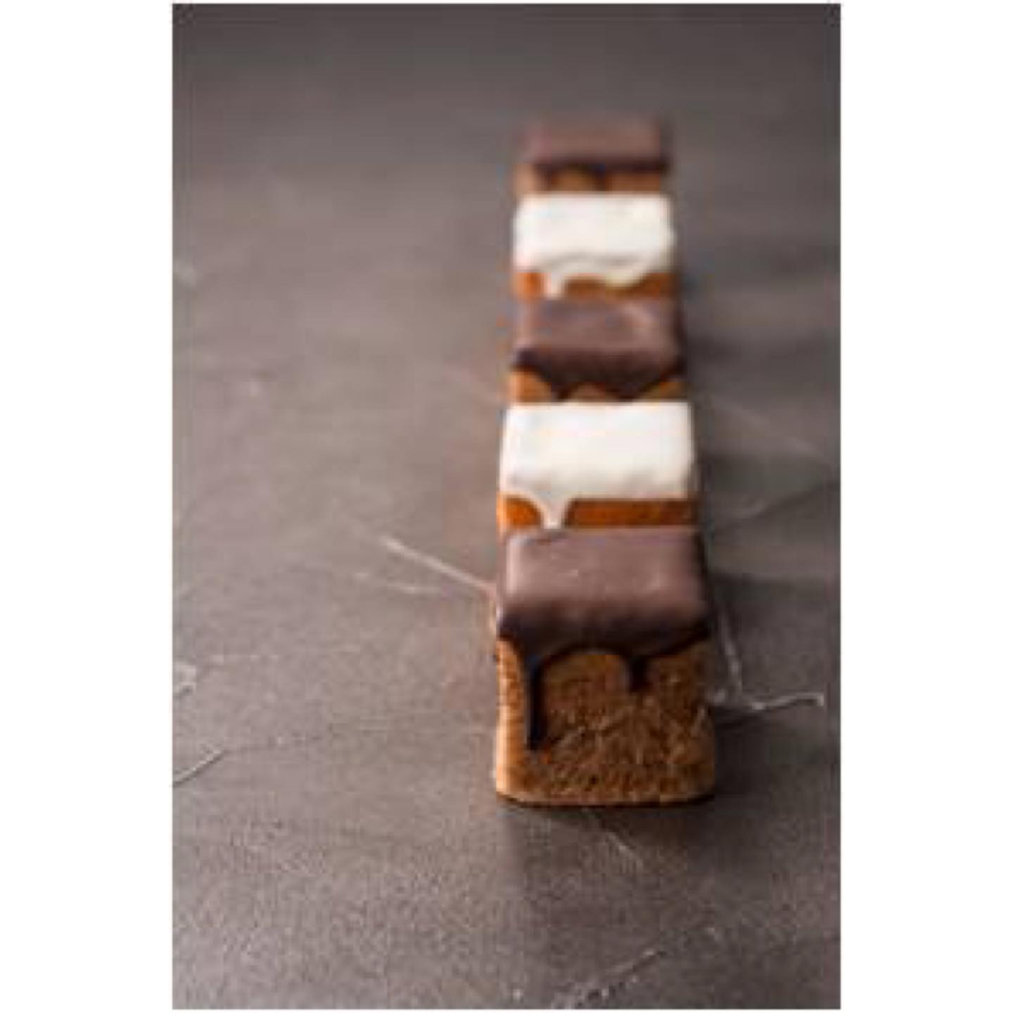 チョコレート シュークリーム¥350(税抜)