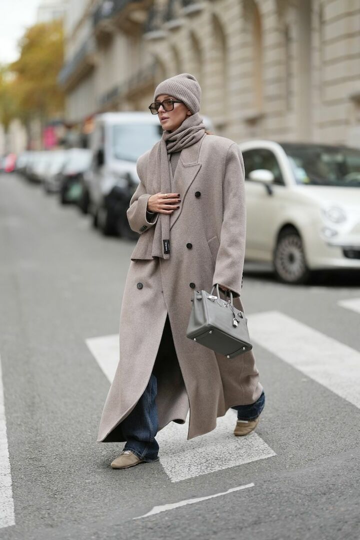 ファッションニュース_2,セレブ_2,大人コーデ_2,冬コーデ_2,デニム_2,スニーカー_2,ニット_2