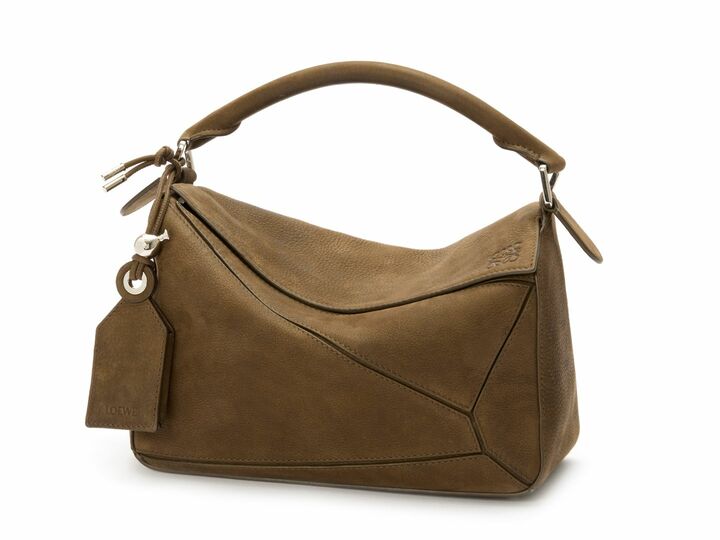 「ロエベ」のバッグ『パズル』