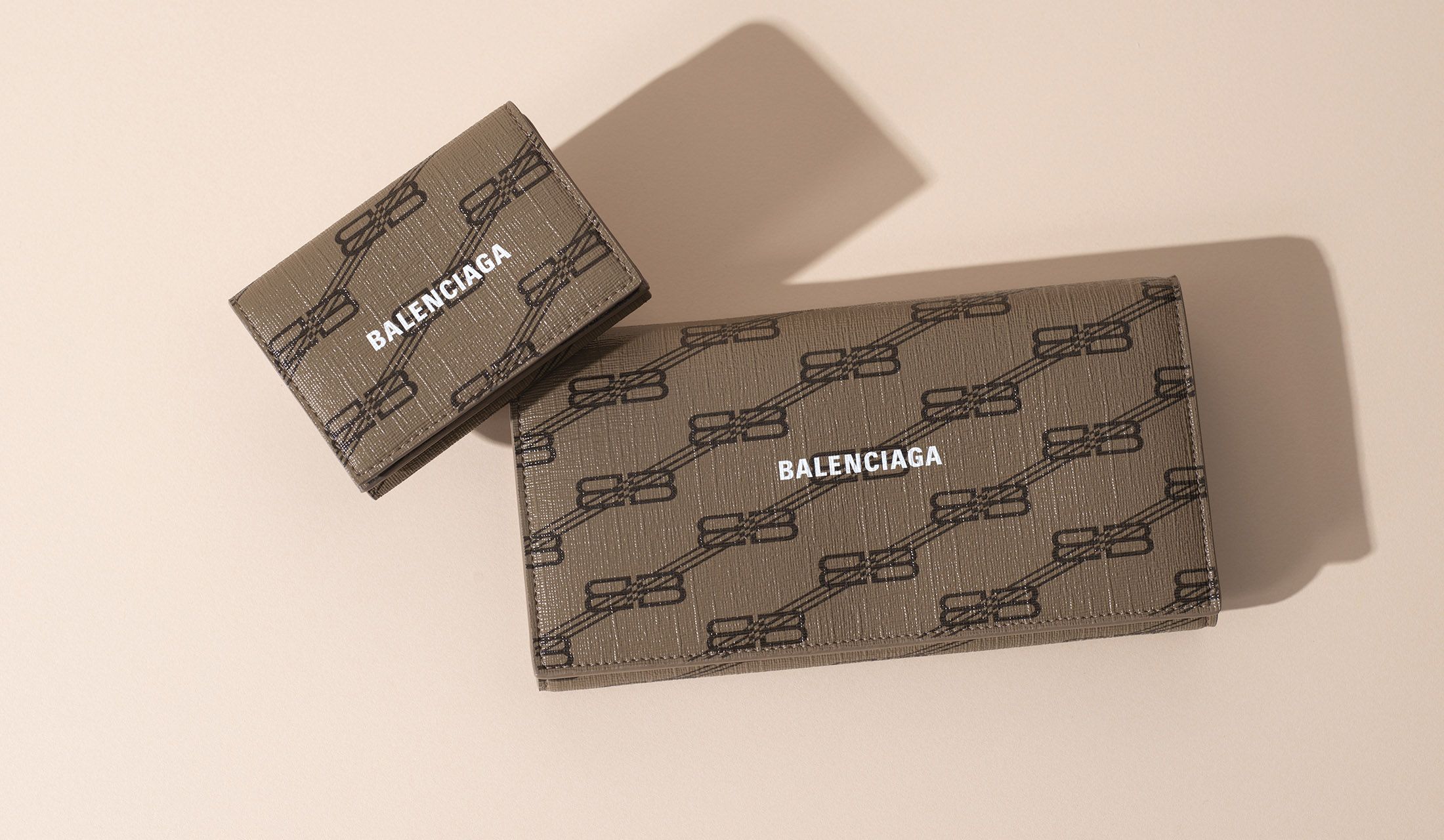 バレンシアガ 三つ折り財布 BALENCIAGA BBモノグラム | www