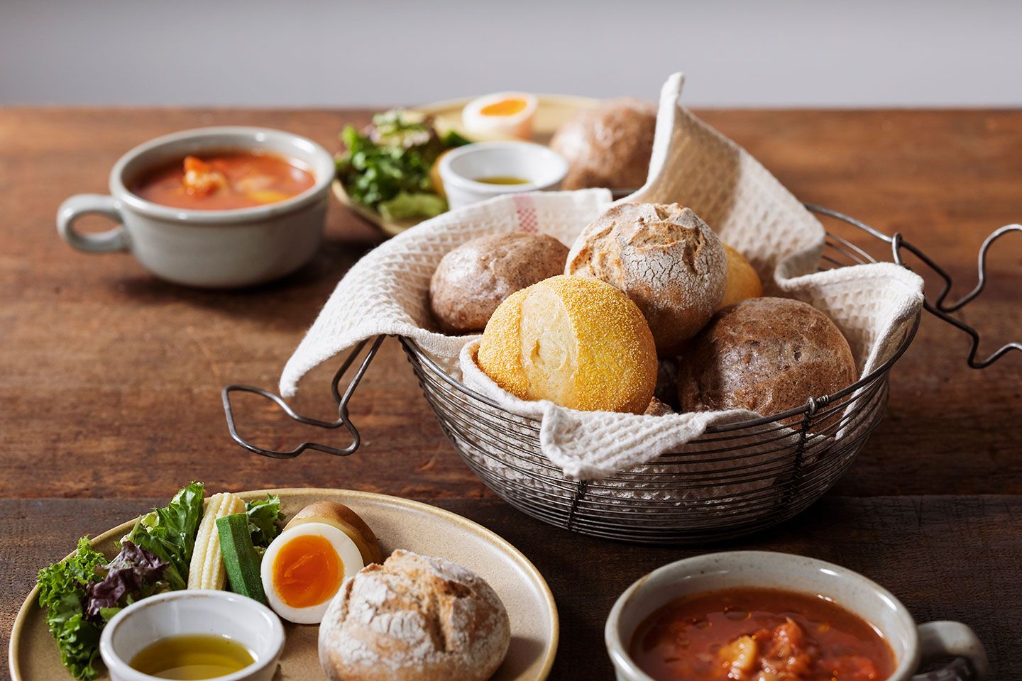 冷凍パン「Pan&(パンド)」のある食卓