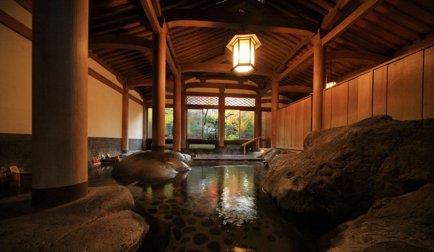 新井旅館の天平大浴堂