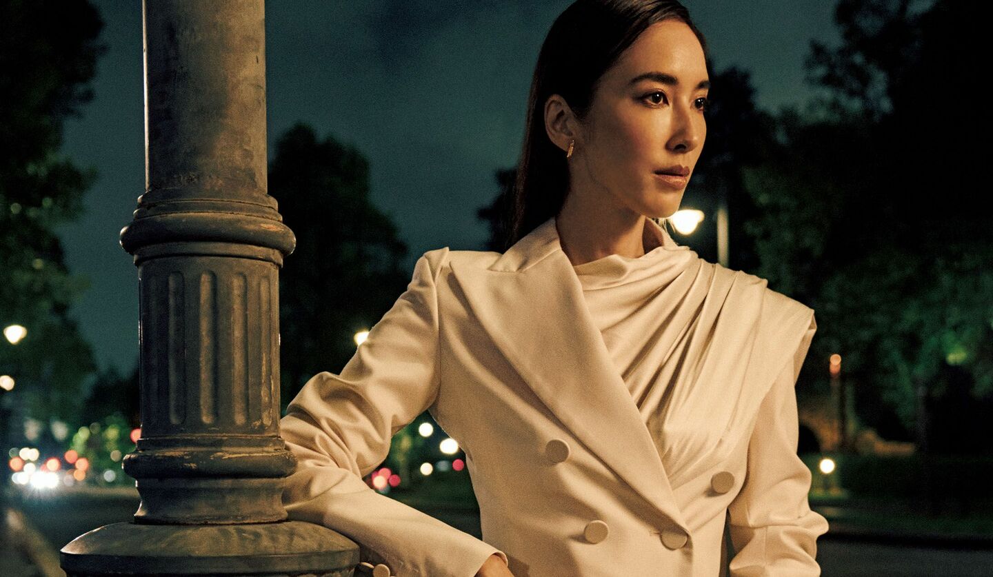 「ニナ リッチ」のウエアを纏ったモデルの立野リカさん