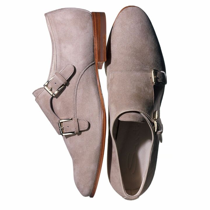 靴￥92,000【ヒール：2cm】（リエート〈サントーニ〉）　[Precious2018年11月号99ページ]