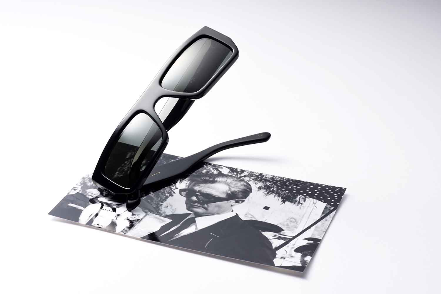 ¥37,000(グローブスペックス エージェント〈レスカ ルネティエ〉)写真:PictureLux/アフロ
