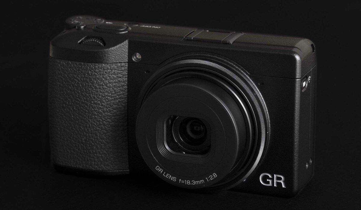 リコーの最強のコンパクトカメラ Ricoh Gr Iii があれば スナップの楽しさが無限に広がる Men S Precious メンズプレシャス