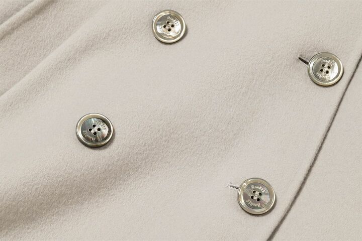 「ムーレー」のダウンウエア