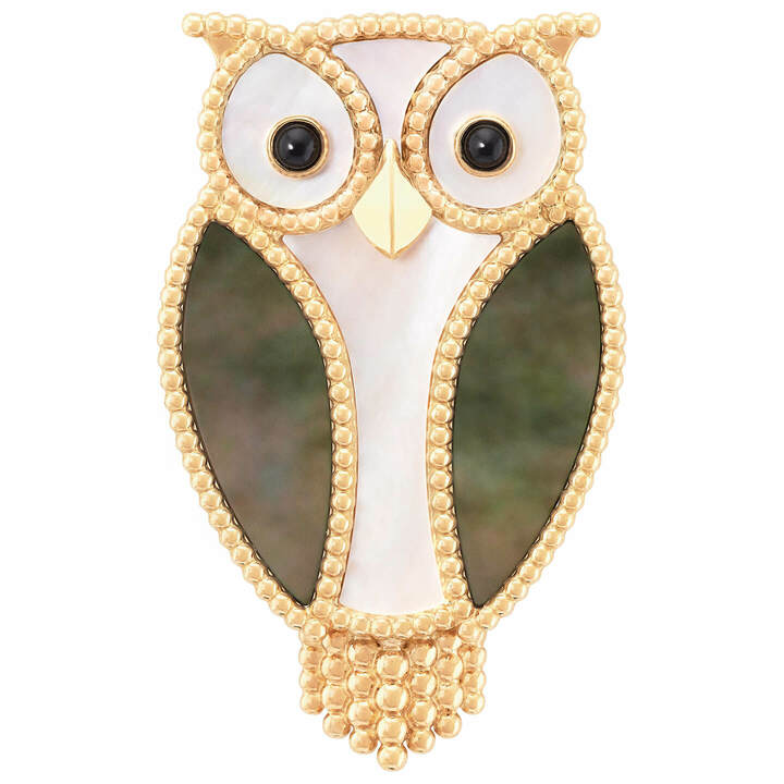 シュエット クリップ￥705,000（税抜）[イエローゴールド、ホワイト マザーオブパール、グレー マザーオブパール、オニキス]