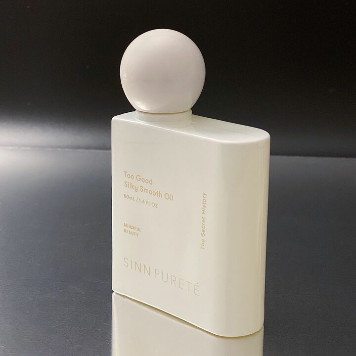 シン ピュルテ トゥーグッド シルキースムースオイル/The Secret History（秘められた物語） 50ml ￥4,290