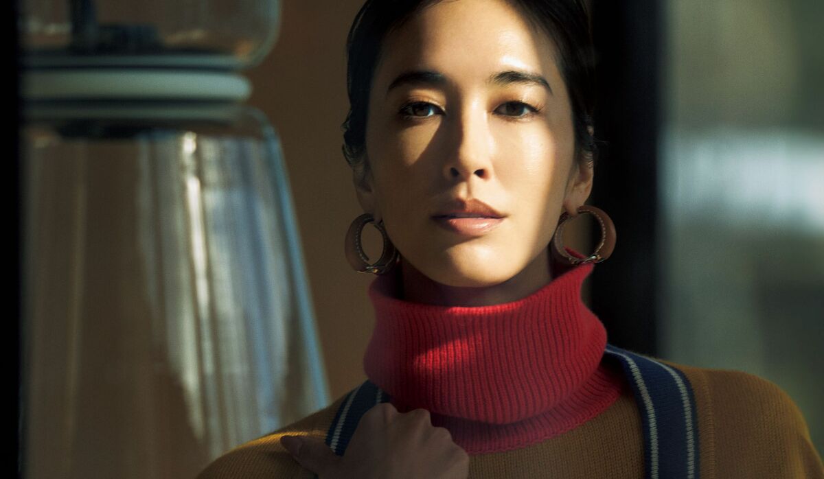 1/29 Wed｜鮮やかカラーに心が弾む「エルメス」のカーディガン＆ニット