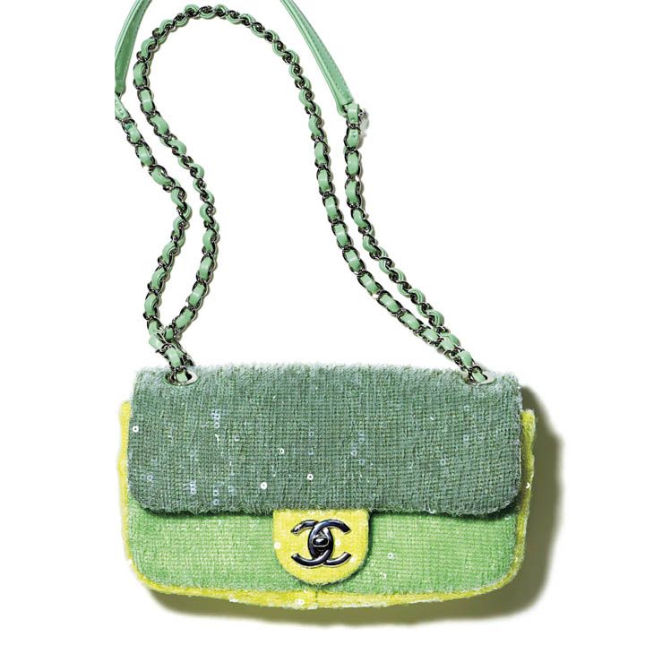 バッグ［縦12.5×横22.5×マチ5.5cm］￥327,000／予定価格（シャネル）