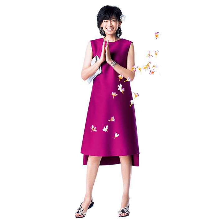【7】ピアス×ピンクワンピース
