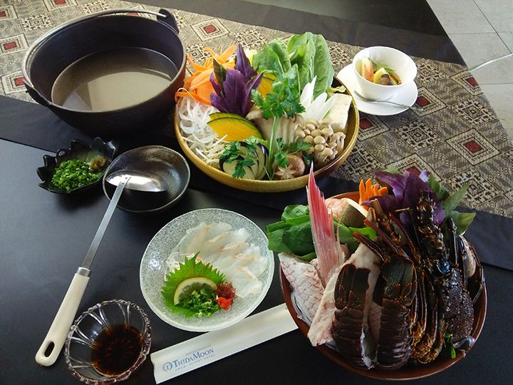新鮮な食材を使用した会席料理などもいただける