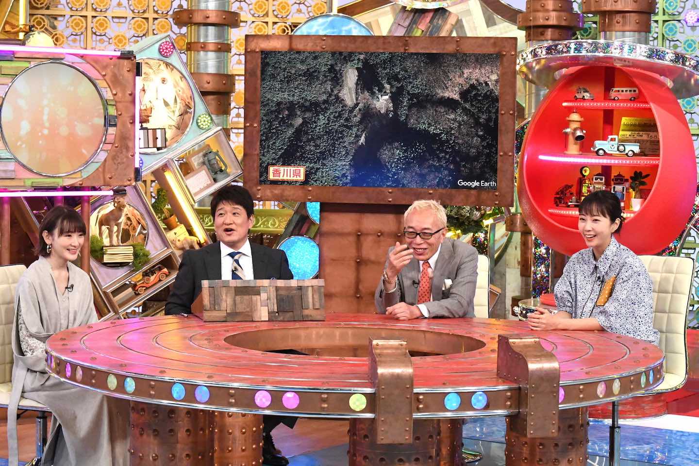 ©ABCテレビ 左から:生駒里奈さん、林修さん、所ジョージさん、木南晴夏さん