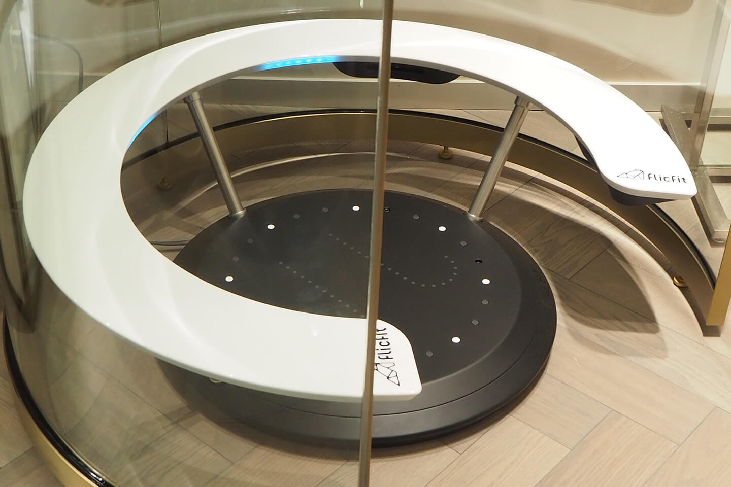 「パンプスメソッド研究所」の3D計測器