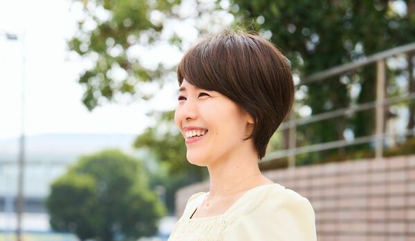 【面長顔×ショートヘア】メリハリをつけたシルエットで印象度劇的アップ！